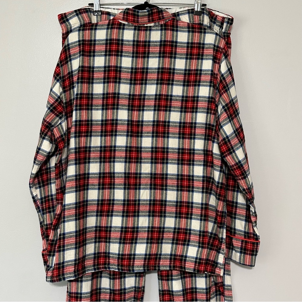 J.Crew Whiteout Plaid Flannel Pajama Set - Picture 8 of 11